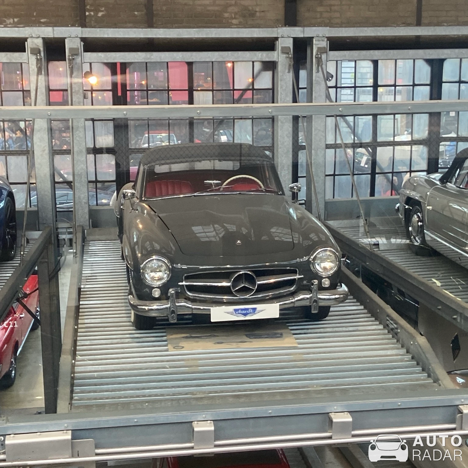 Mercedes-Benz 190 SL spotted in Düsseldorf, Deutschland