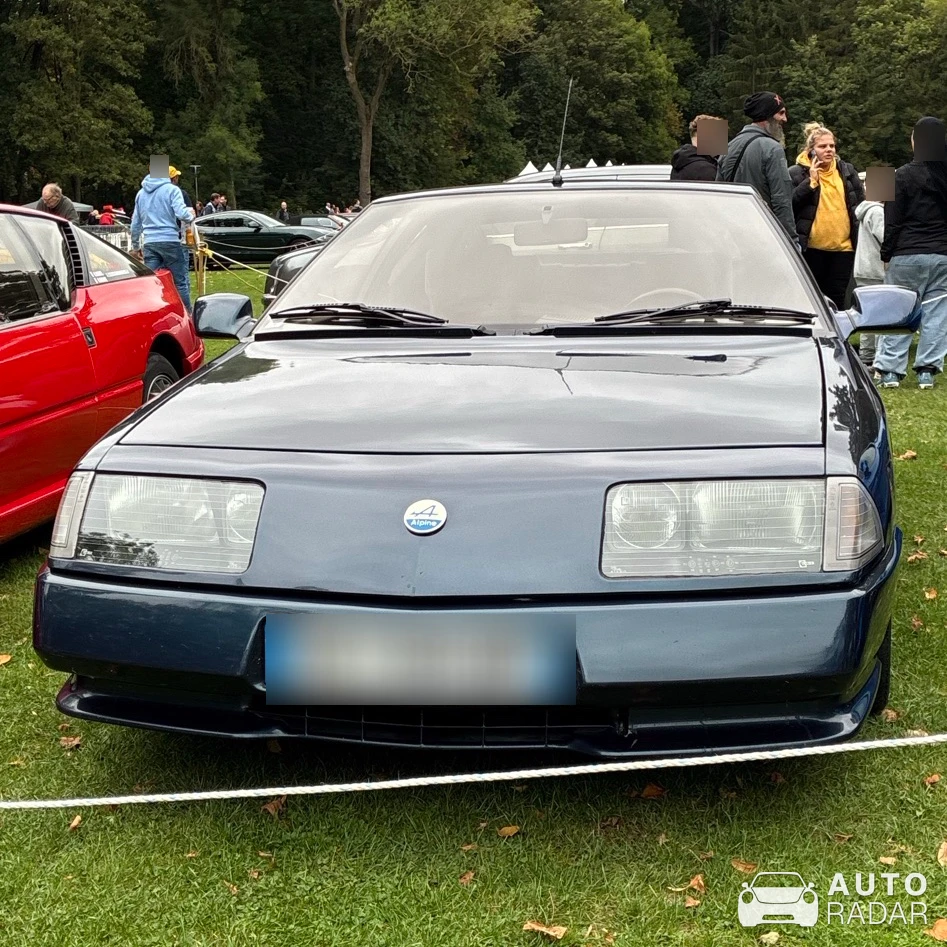 Alpine V6 Turbo spotted in Nieppe