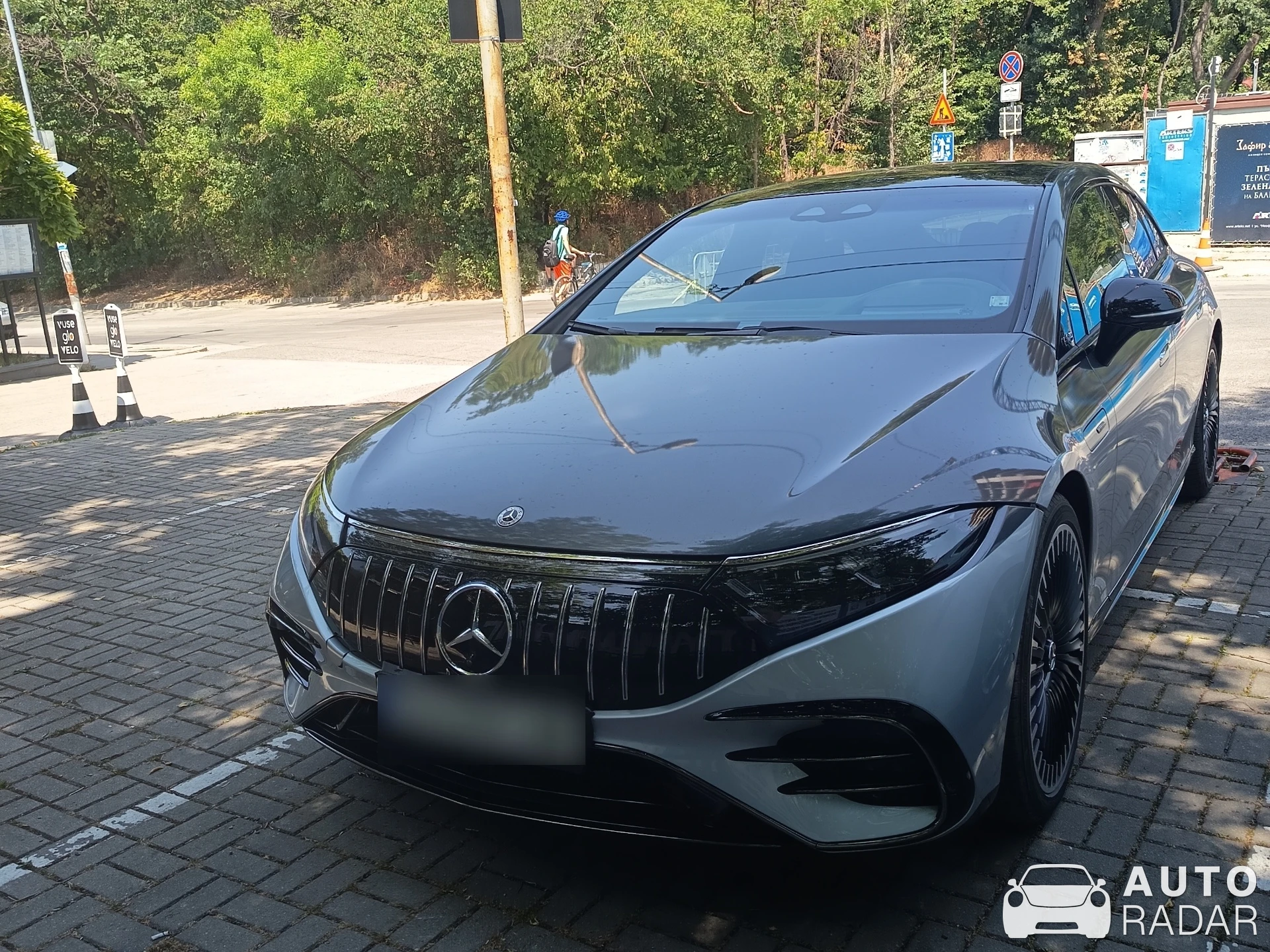 Mercedes-Benz EQS 43 spotted in София