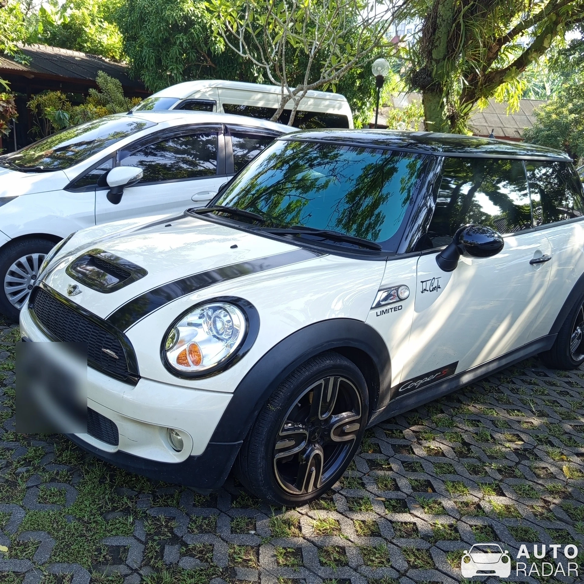 Mini F56 Cooper spotted in Kabupaten Sleman, Indonesia