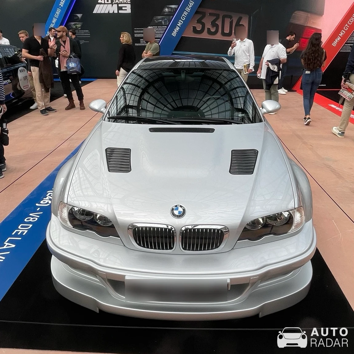 BMW M3 E46 GTR Straßenversion spotted in Paris