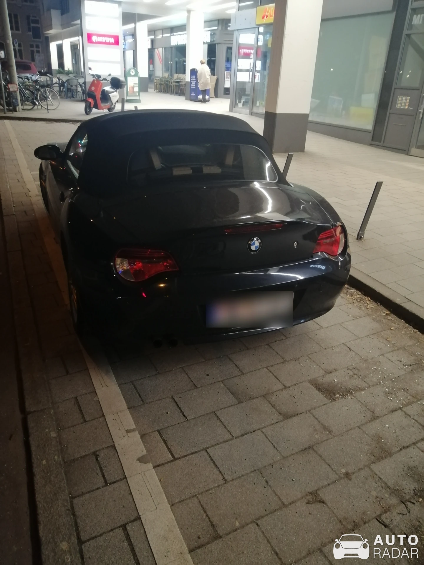 BMW Z4 E85 spotted in Hamburg