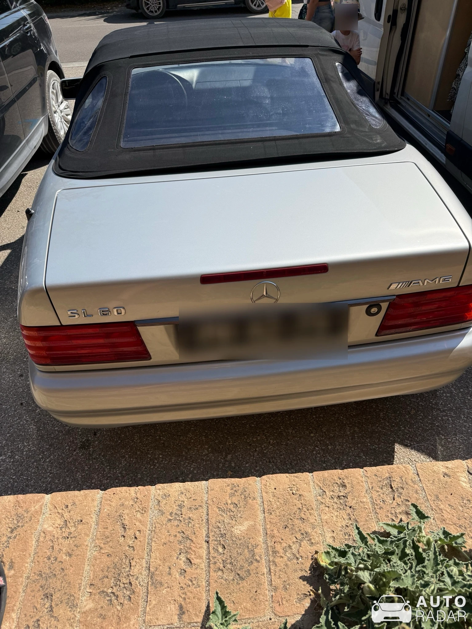 Mercedes-Benz SL 60 AMG R129 spotted in Pienza