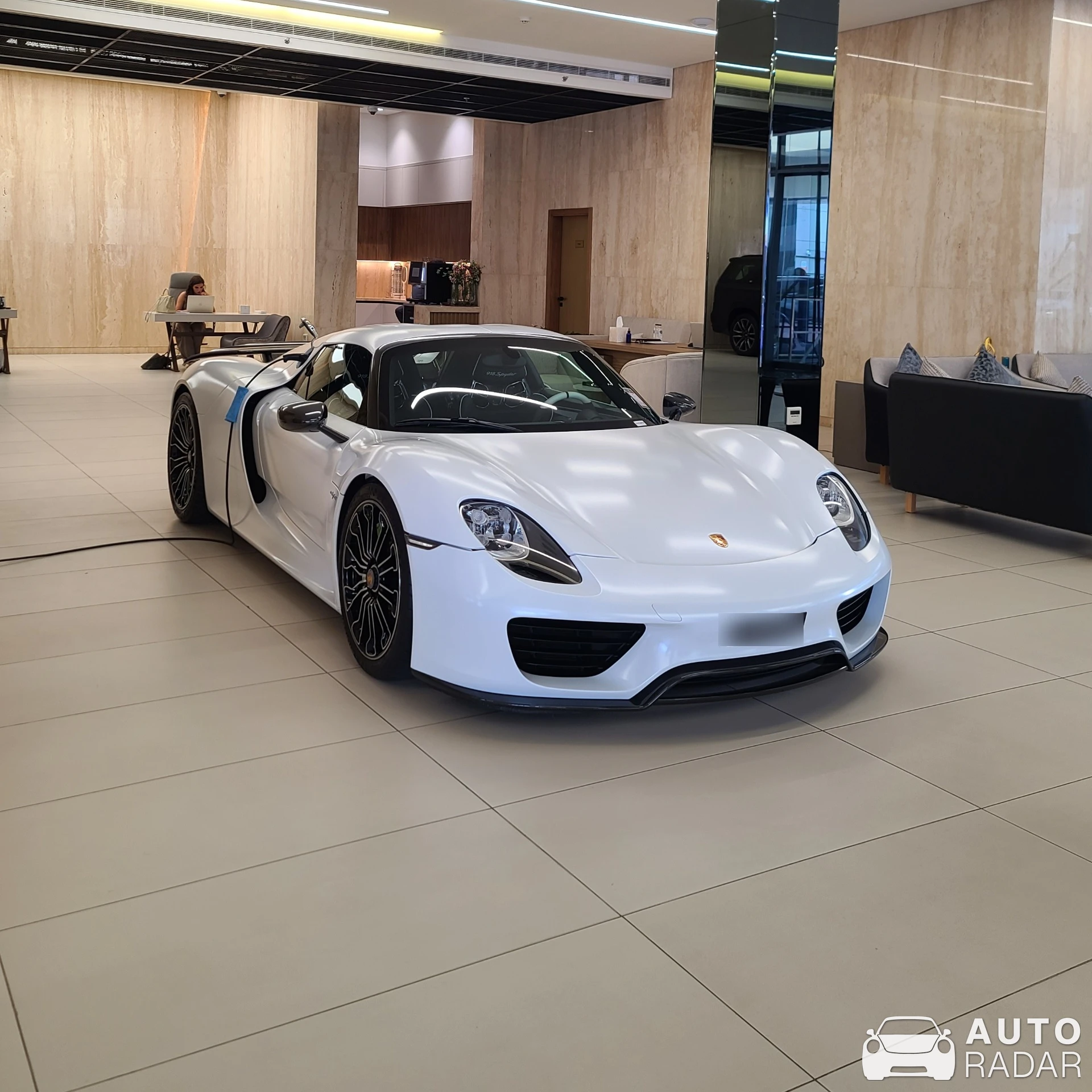 Porsche 918 Spyder spotted in Dubai, United Arab Emirates