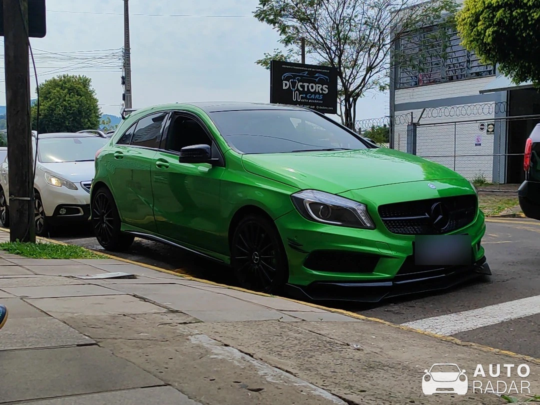 Mercedes-AMG A 45 W176 2015 spotted in São Jorge, Brasil