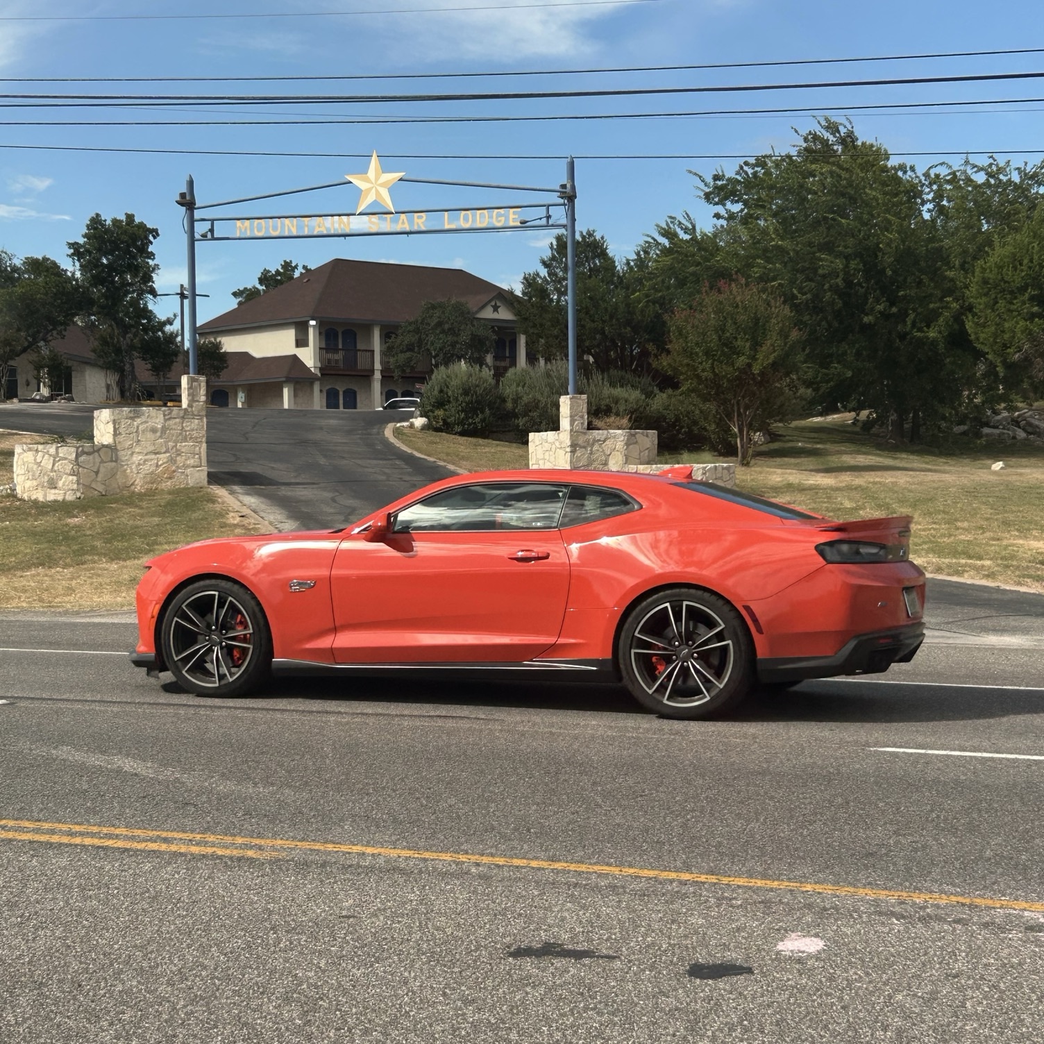 Chevrolet Camaro SS Hot Wheels 50th Anniversary Edition