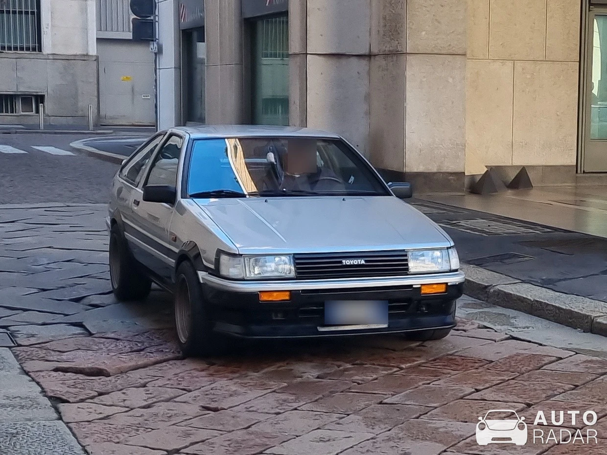 Toyota Corolla GT AE86 spotted in Milano, Italy