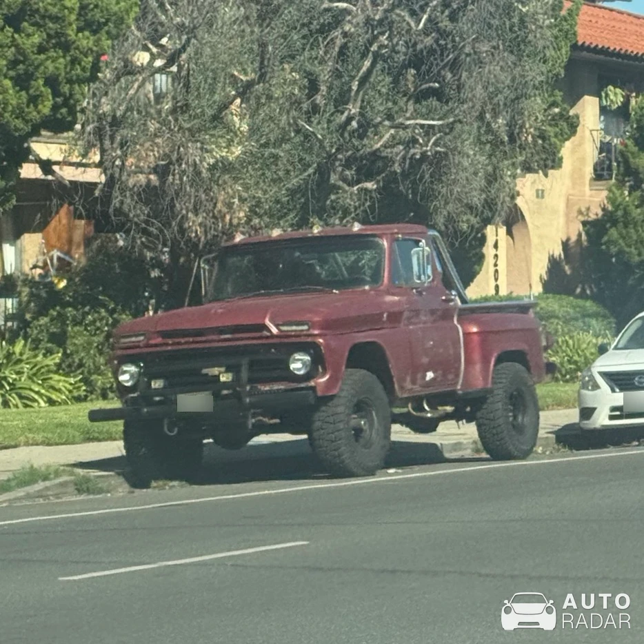 Chevrolet C10 Apache spotted in Los Angeles