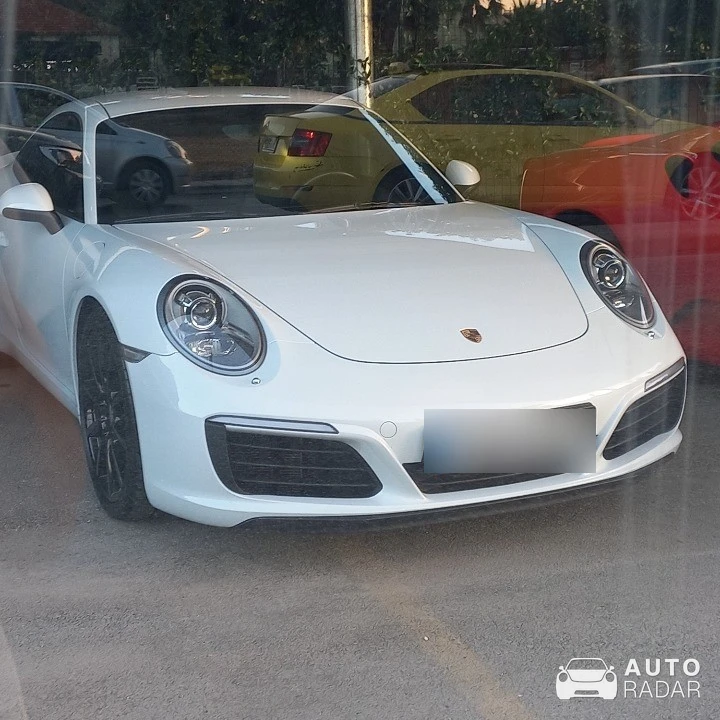 Porsche 991 Carrera S MkII spotted in Voula, Greece