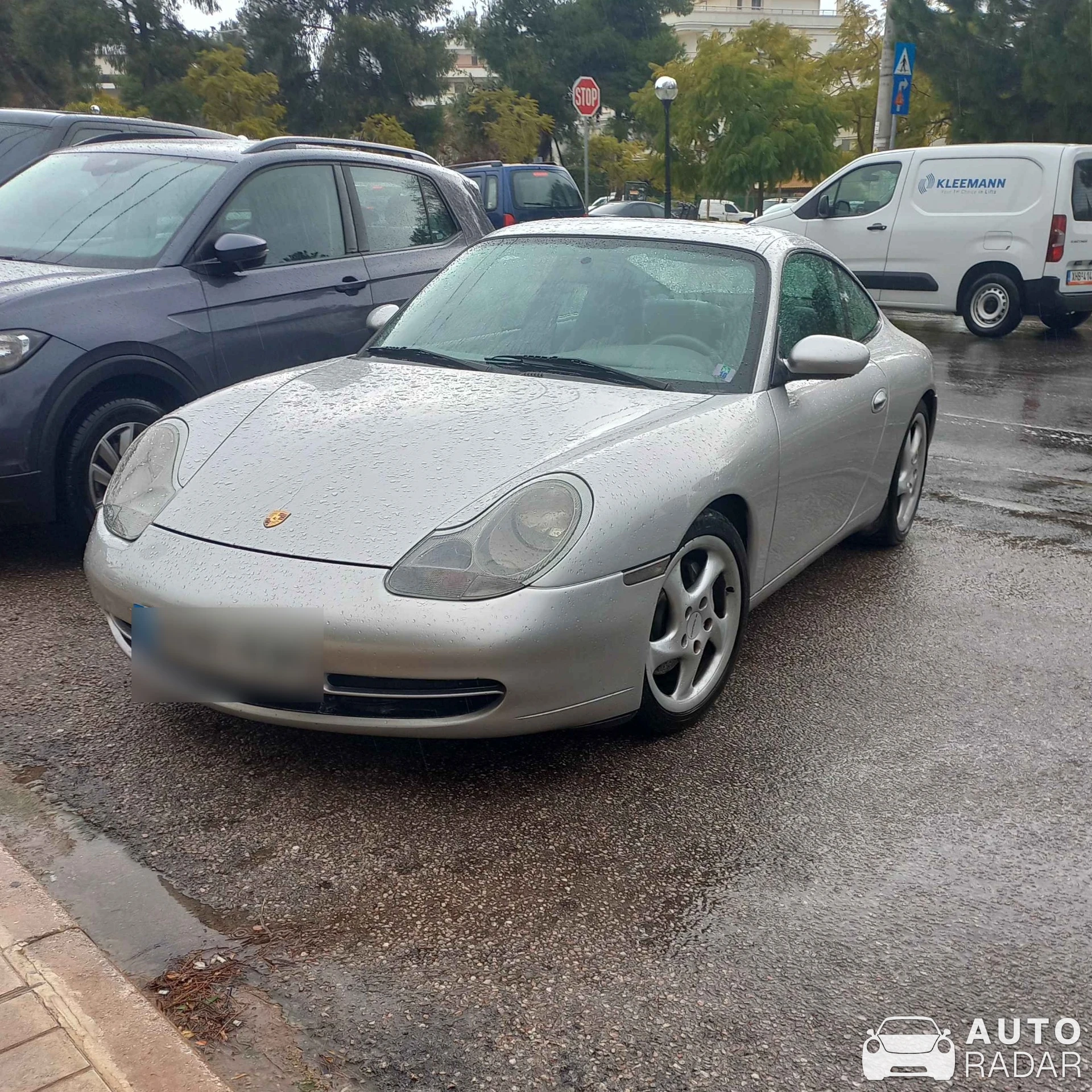 Porsche 996 Carrera 4 spotted in Voula, Greece
