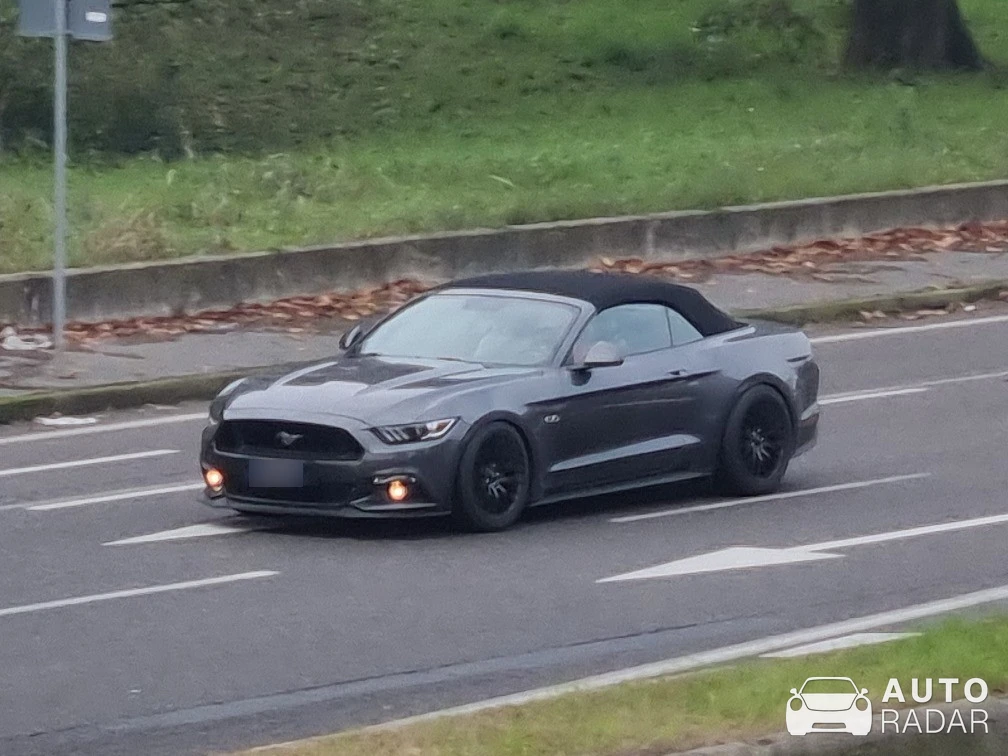 Ford Mustang GT Convertible spotted in Milano, Italia