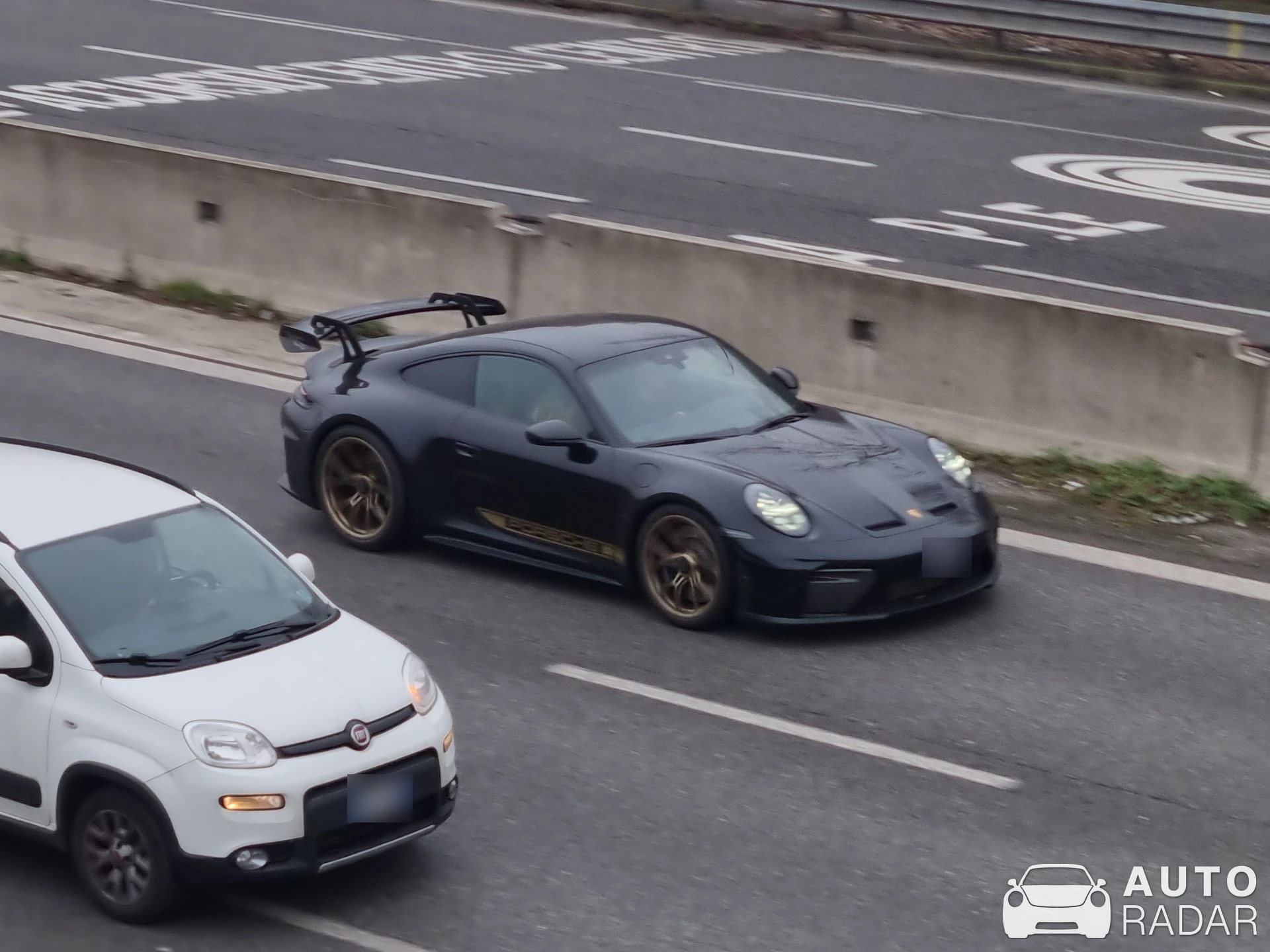 Porsche 992 GT3 MkI spotted in Milano, Italy