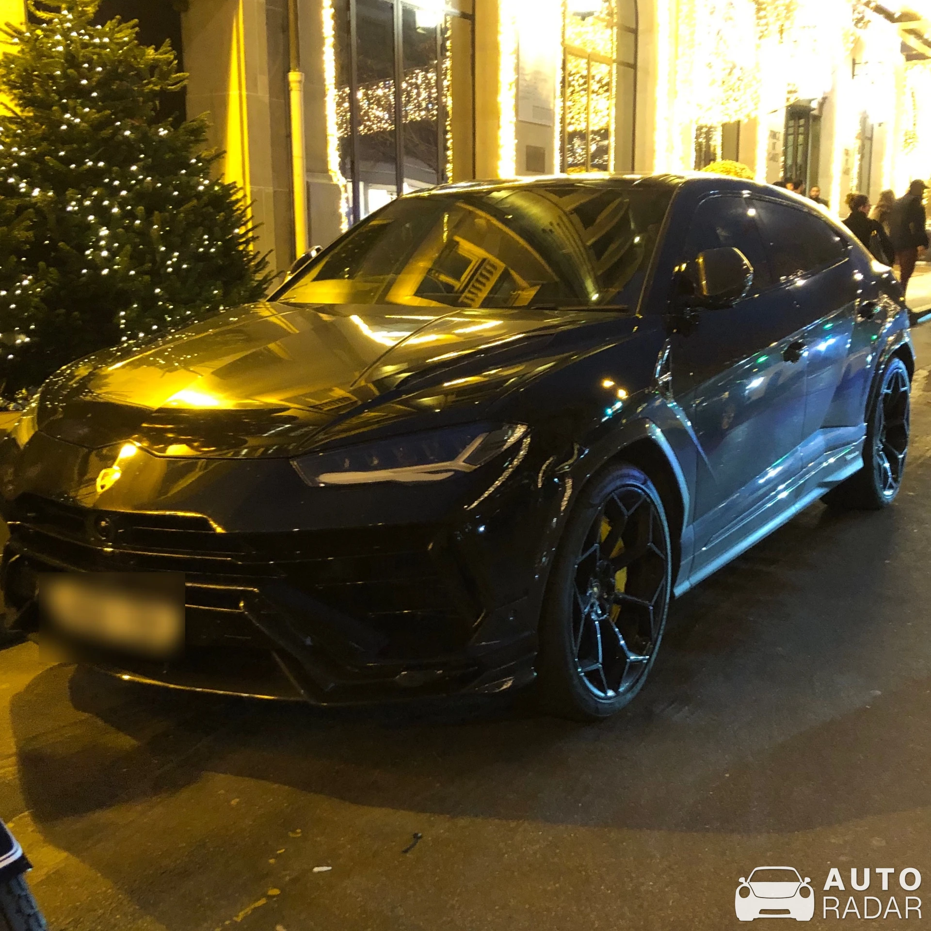 Lamborghini Urus Performante spotted in Paris, France