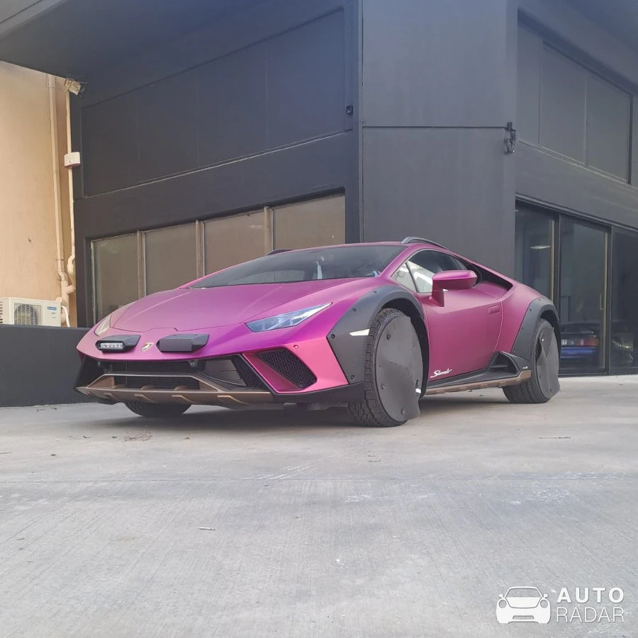 Lamborghini Huracán LP610-4 Sterrato spotted in Kifisia, Greece