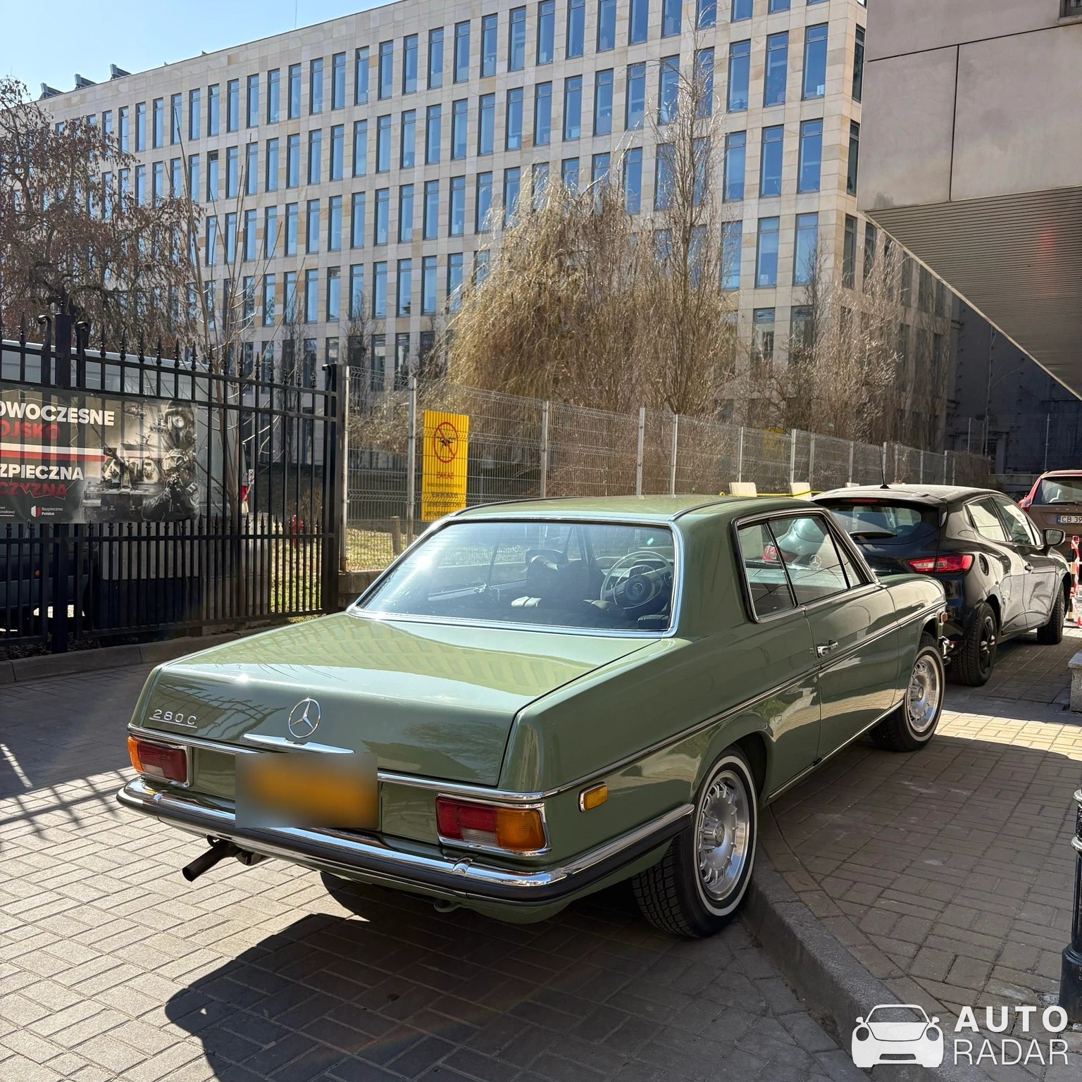 Mercedes-Benz 280C W114 spotted in Lublin