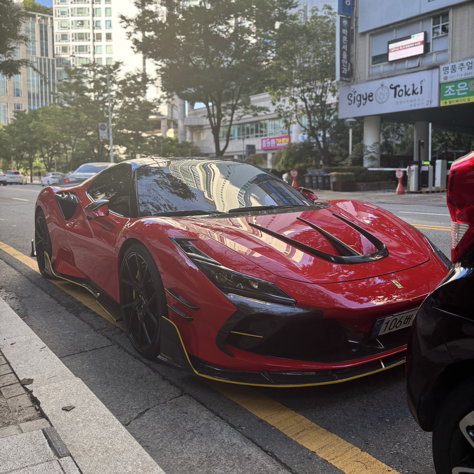 Ferrari F8 Tributo Mansory