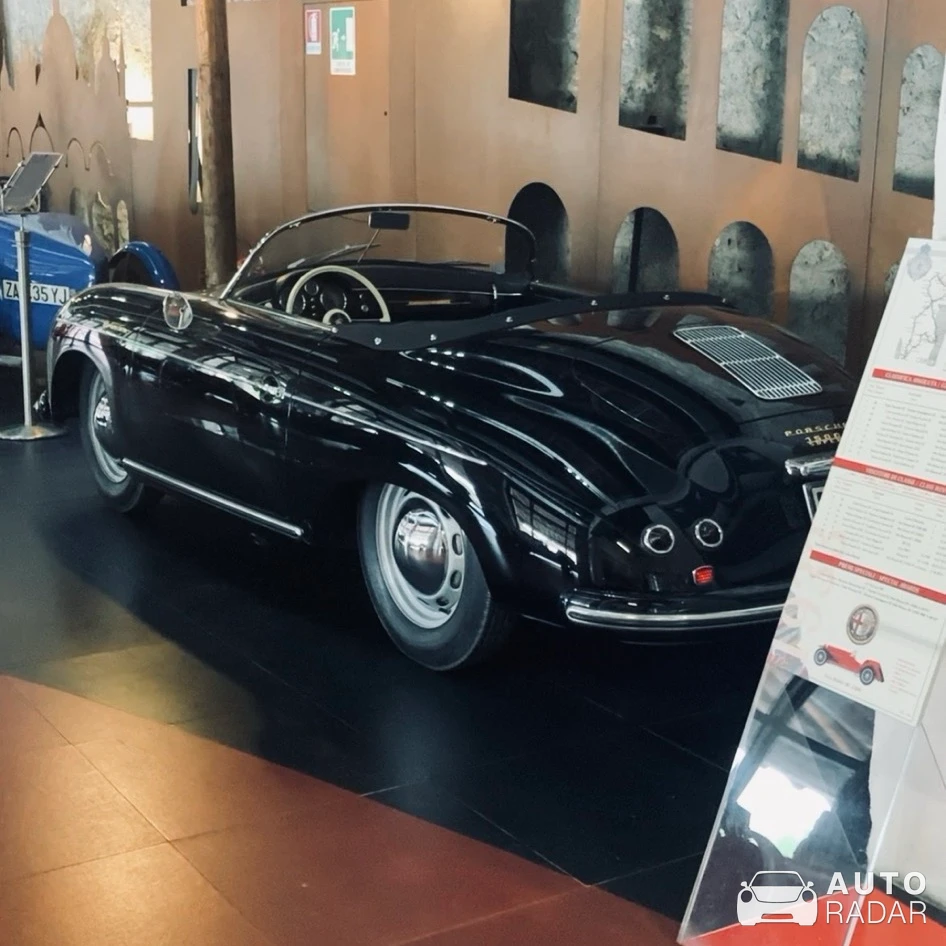 Porsche 356 Speedster spotted in Brescia, Italy