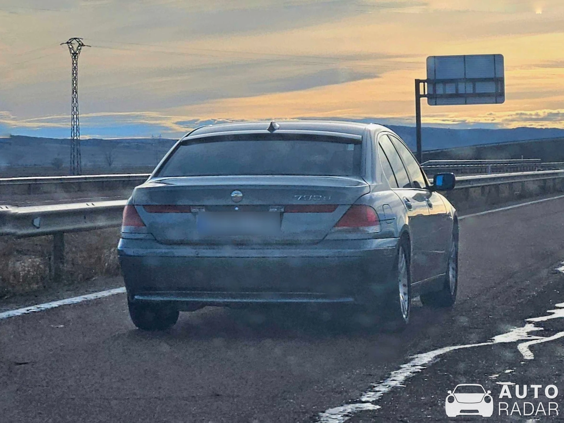 BMW 7 Series E65 spotted in La Puebla de Valverde