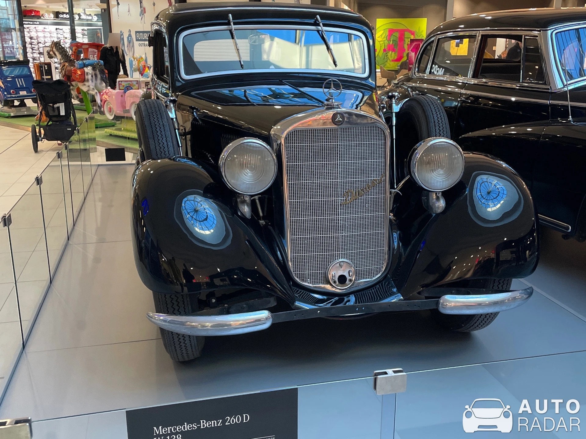 Mercedes-Benz 260 D spotted