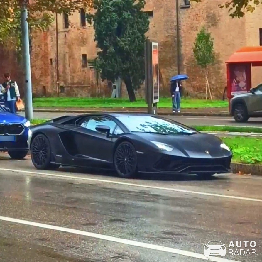 Lamborghini Aventador S LP740-4 spotted in Bologna, Italy