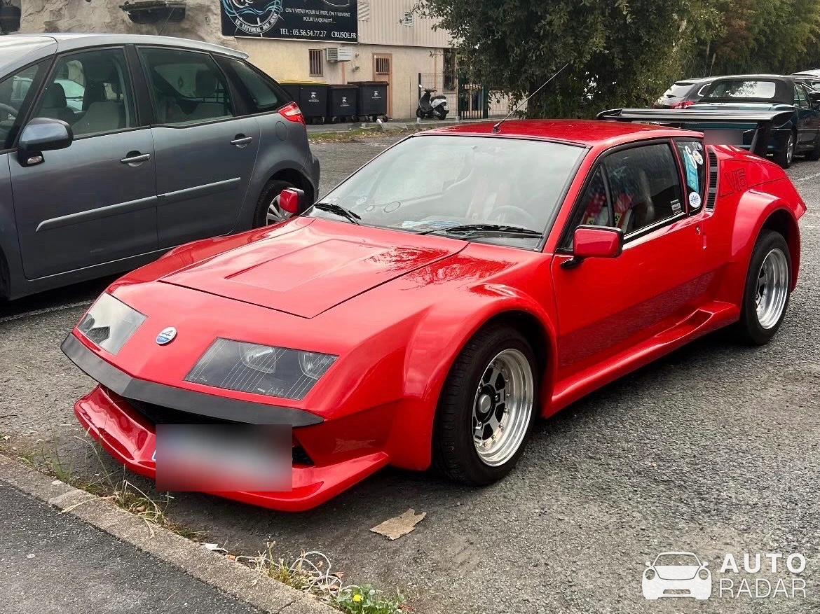 Alpine A310 spotted in Lège-Cap-Ferret