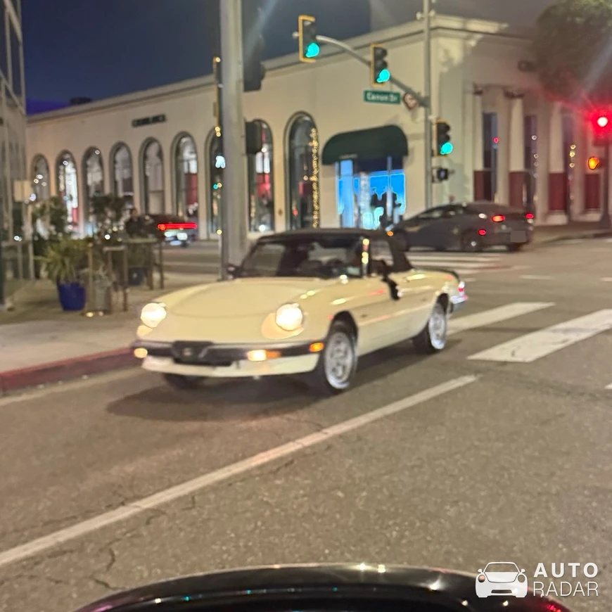 Alfa Romeo 2000 Spider Veloce spotted in Beverly Hills, United States