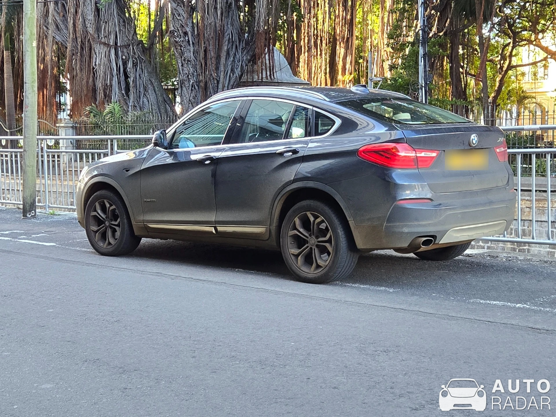 BMW X4 F26 spotted in Port Louis, Mauritius