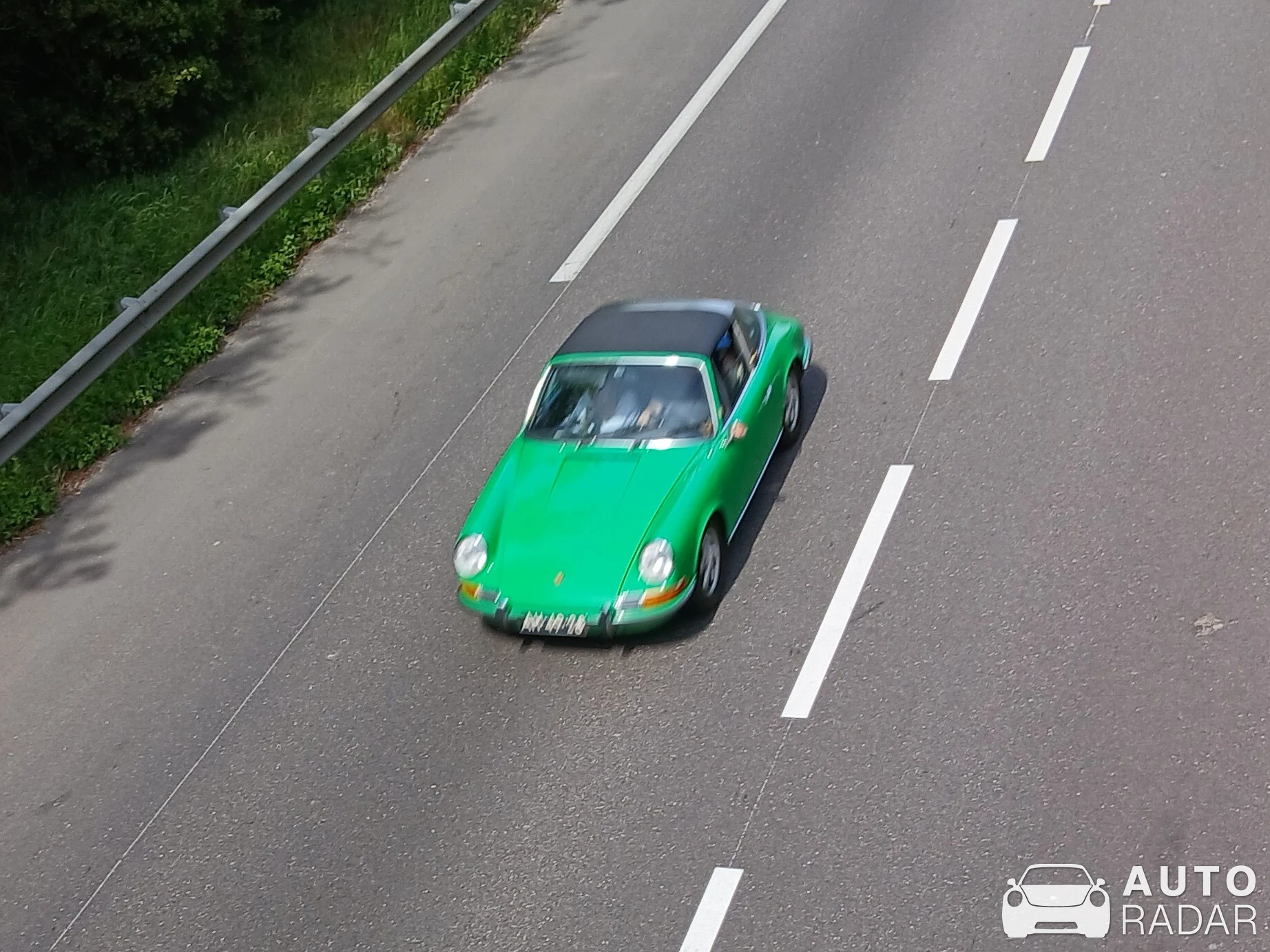 Porsche 911 E spotted in Dommartin-lès-Toul