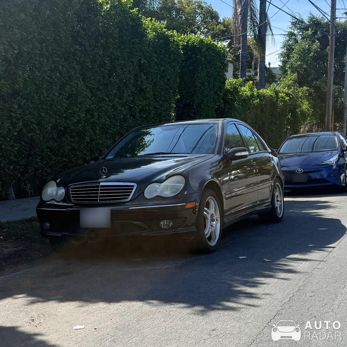 Mercedes-Benz C 32 W203 spotted in Los Angeles