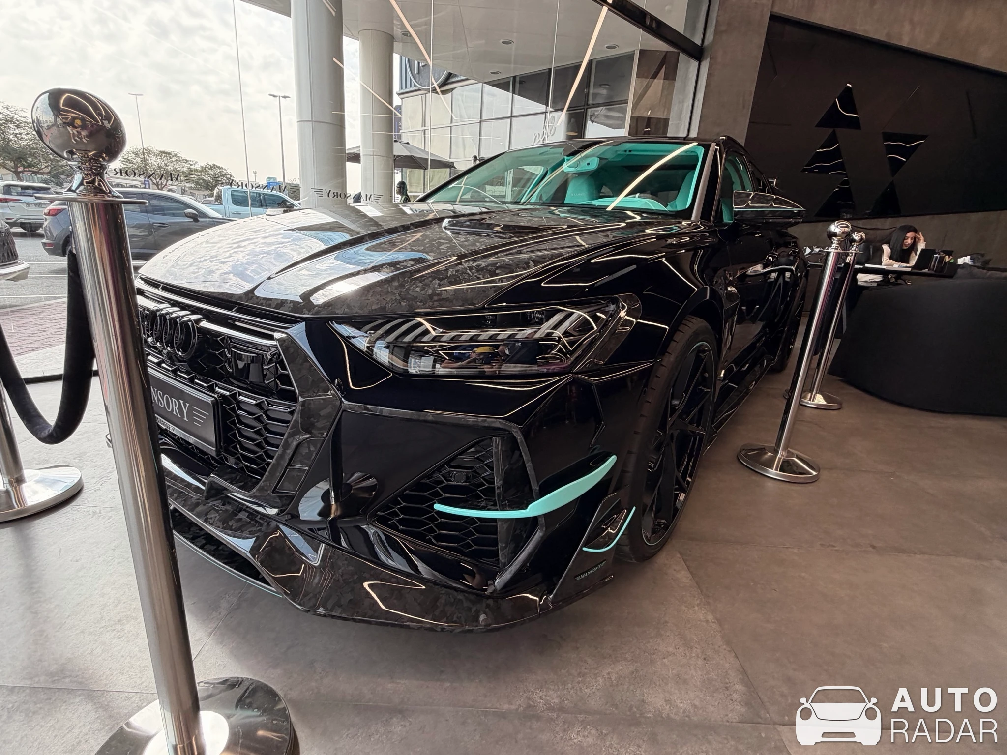 Audi RS6 Avant C8 Mansory spotted in دبي, Emirados Árabes Unidos