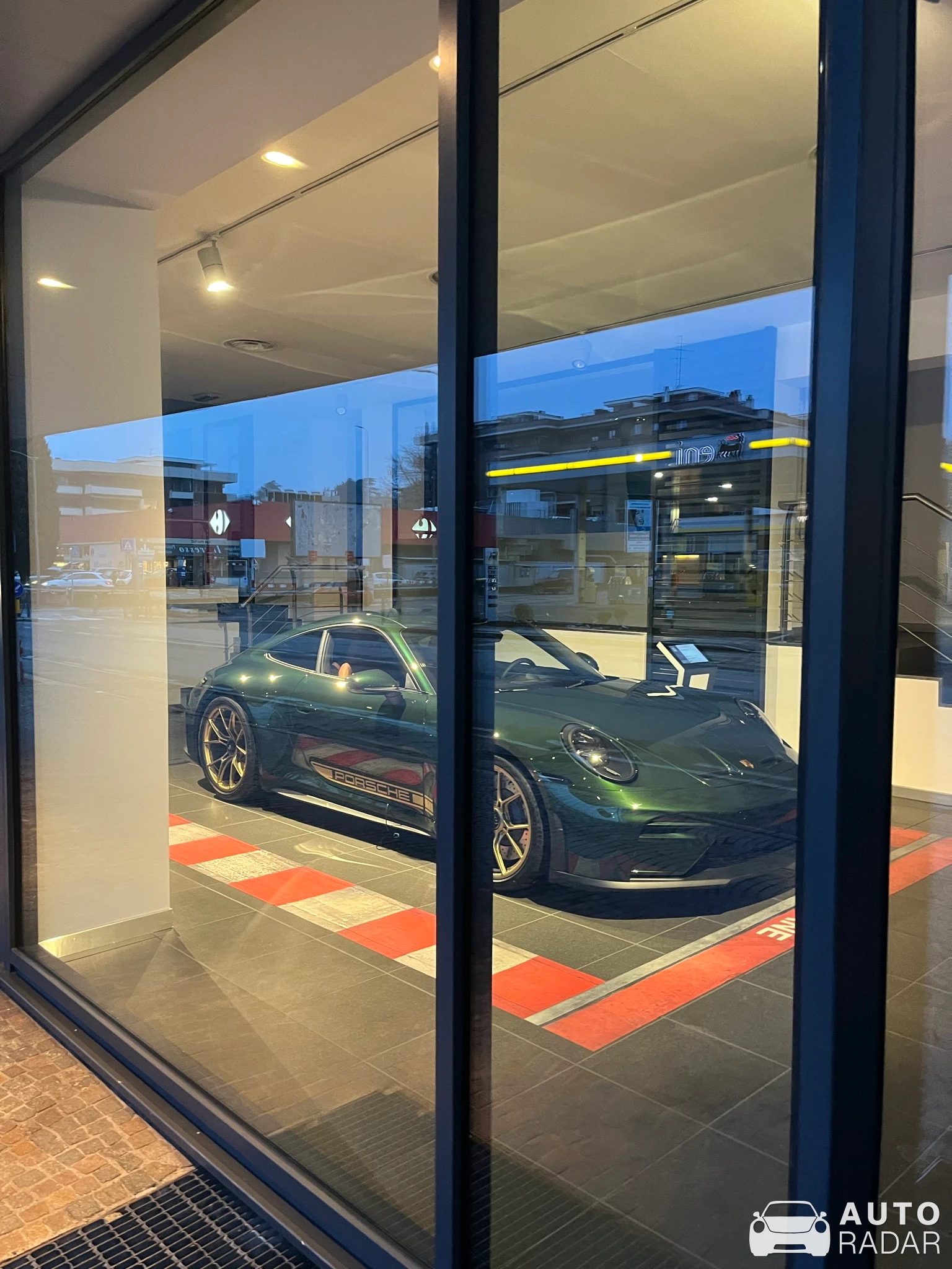 Porsche 992 GT3 Touring MkII spotted in Varese, Italia