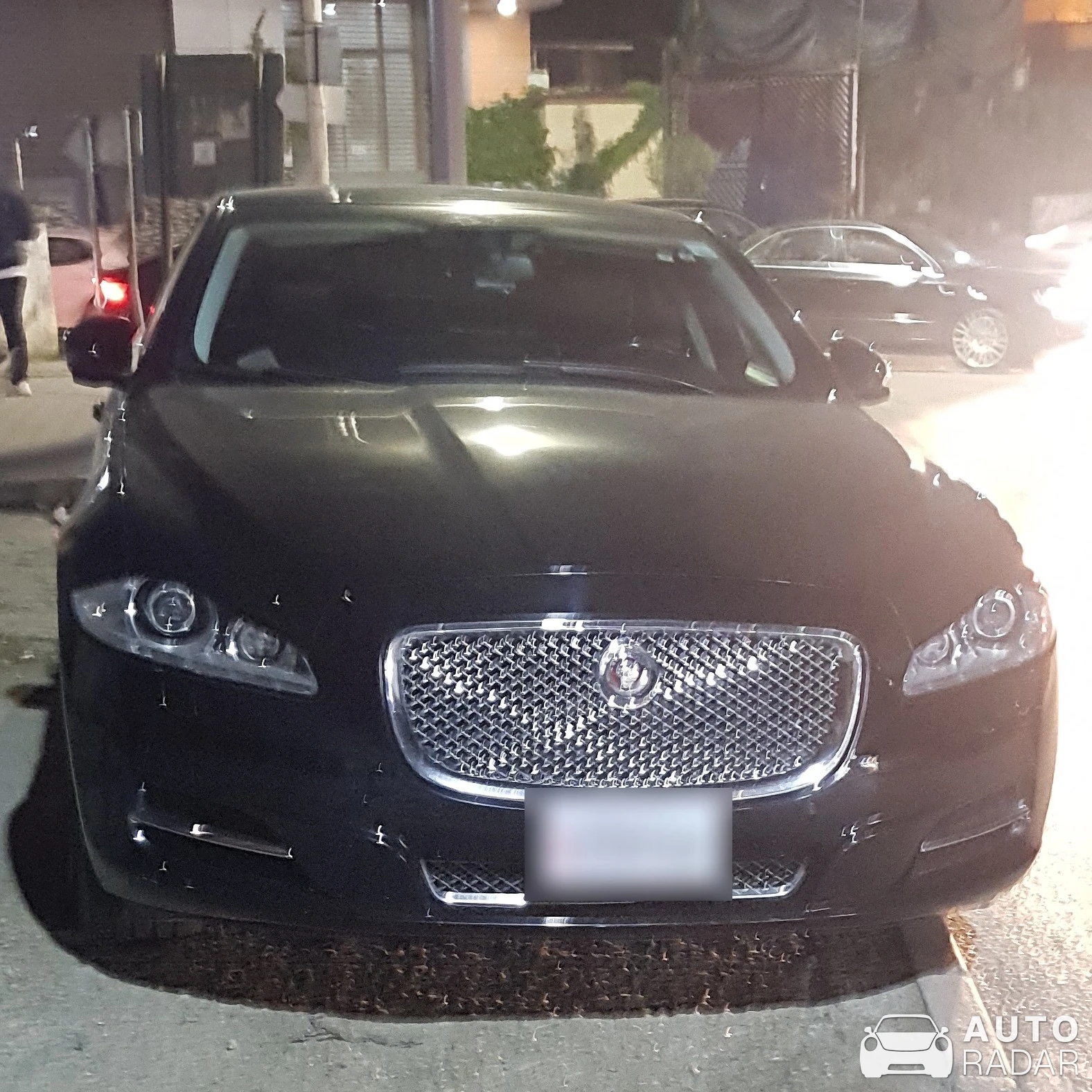 Jaguar XJR spotted in Chéraga, Algérie