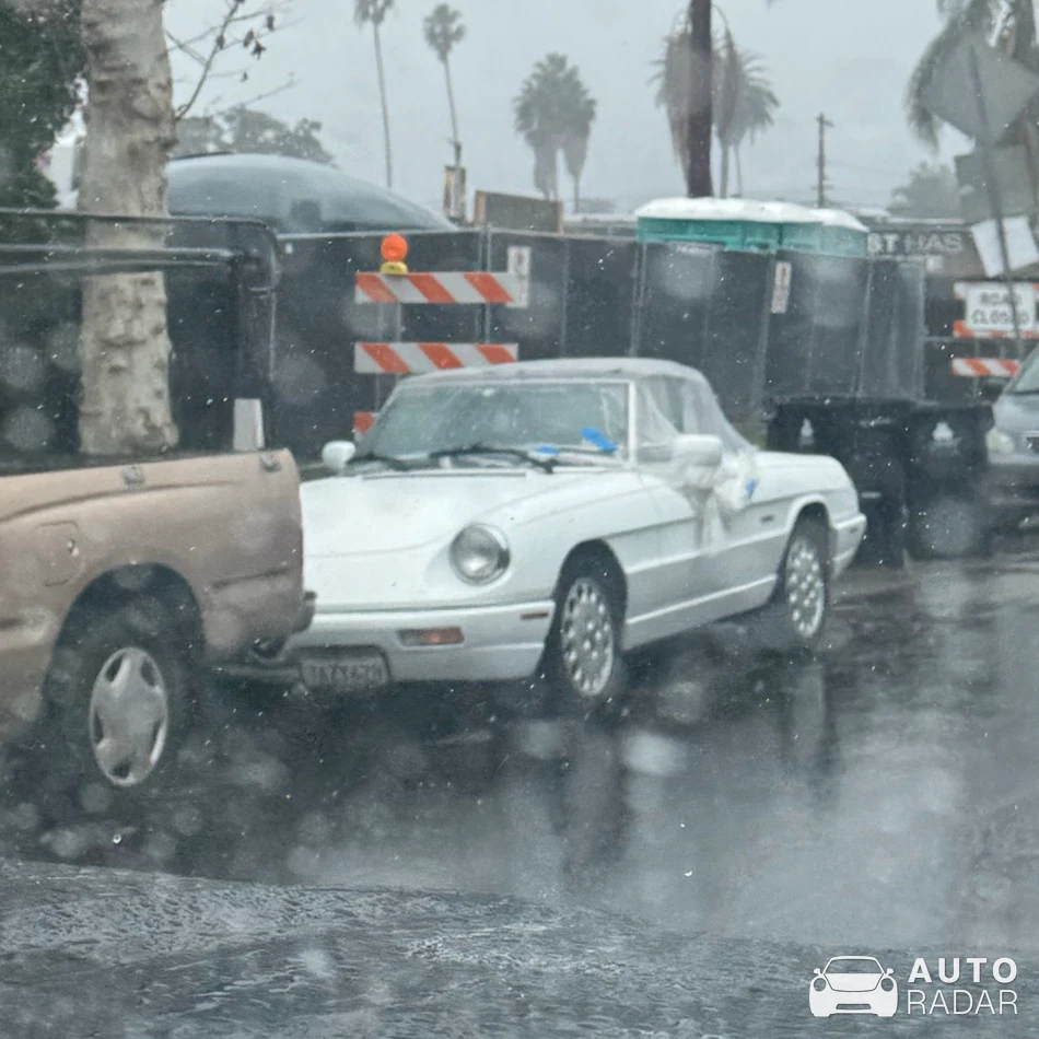 Alfa Romeo Spider Veloce spotted in Los Angeles, United States