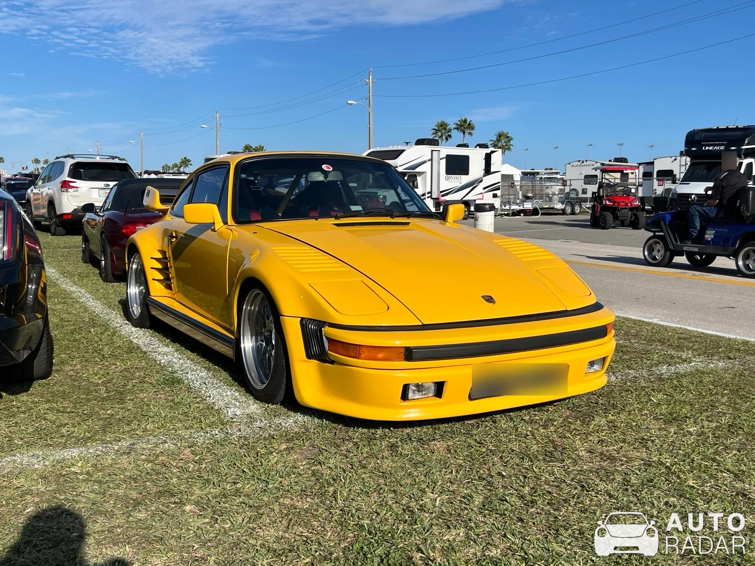 Porsche 930 Turbo Flachbau spotted in Daytona Beach, United States