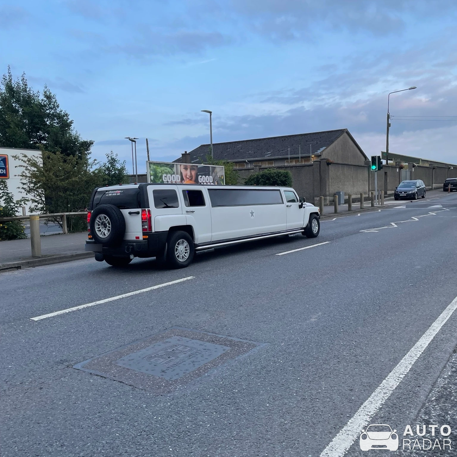 Hummer H3 Limousine spotted in Charleville