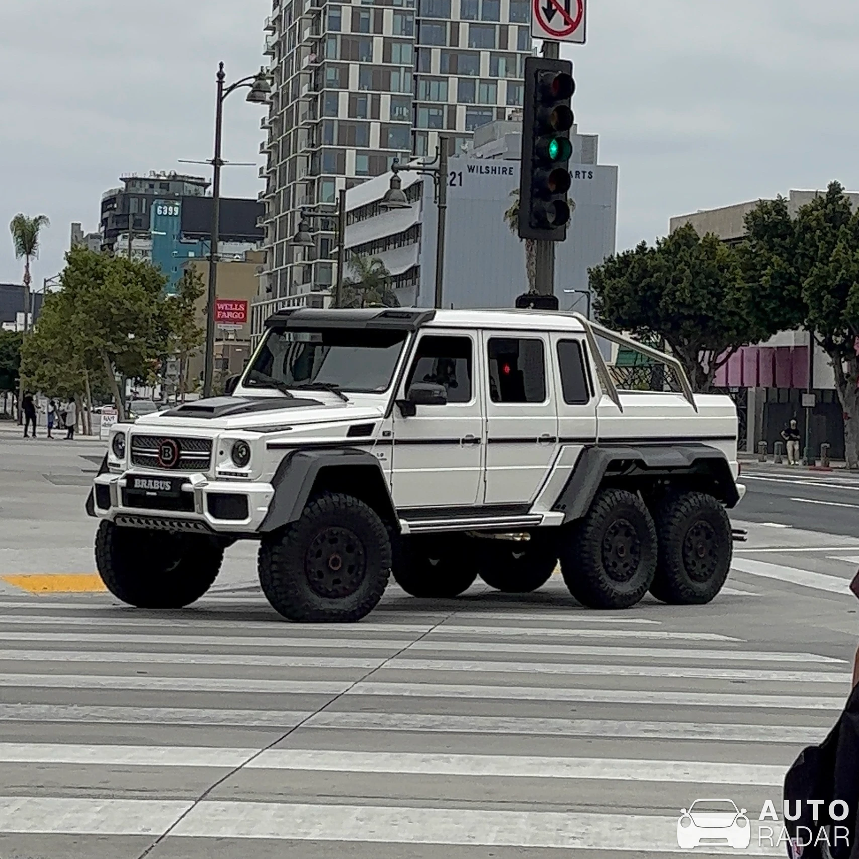 Mercedes-Benz G 63 AMG 6x6 Brabus spotted in Los Angeles