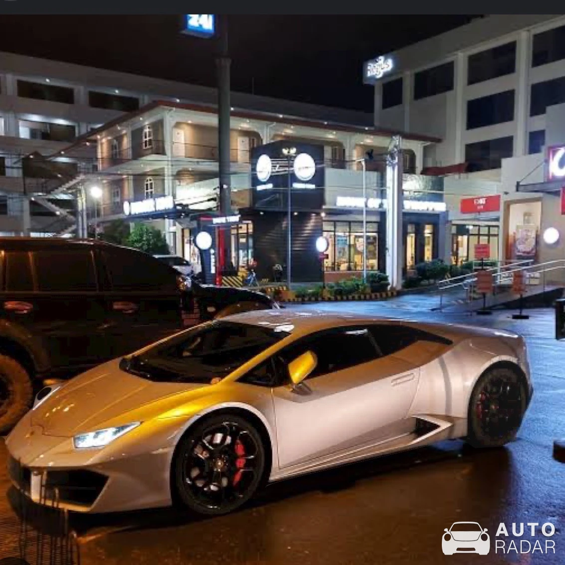 Lamborghini Huracán LP610-4 spotted in Beşiktaş, Türkiye