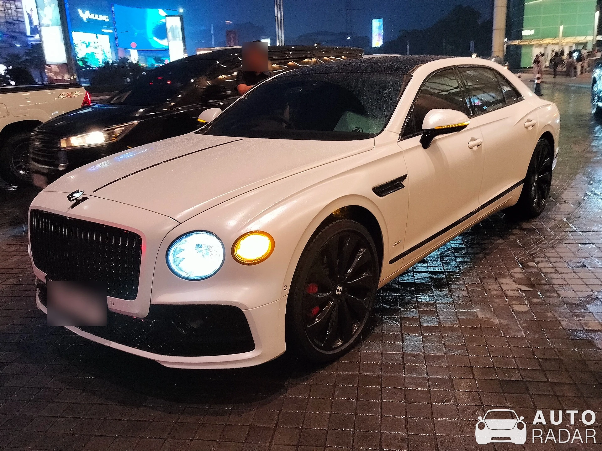 Bentley Continental Flying Spur spotted in Kota Jakarta Pusat, Indonesia