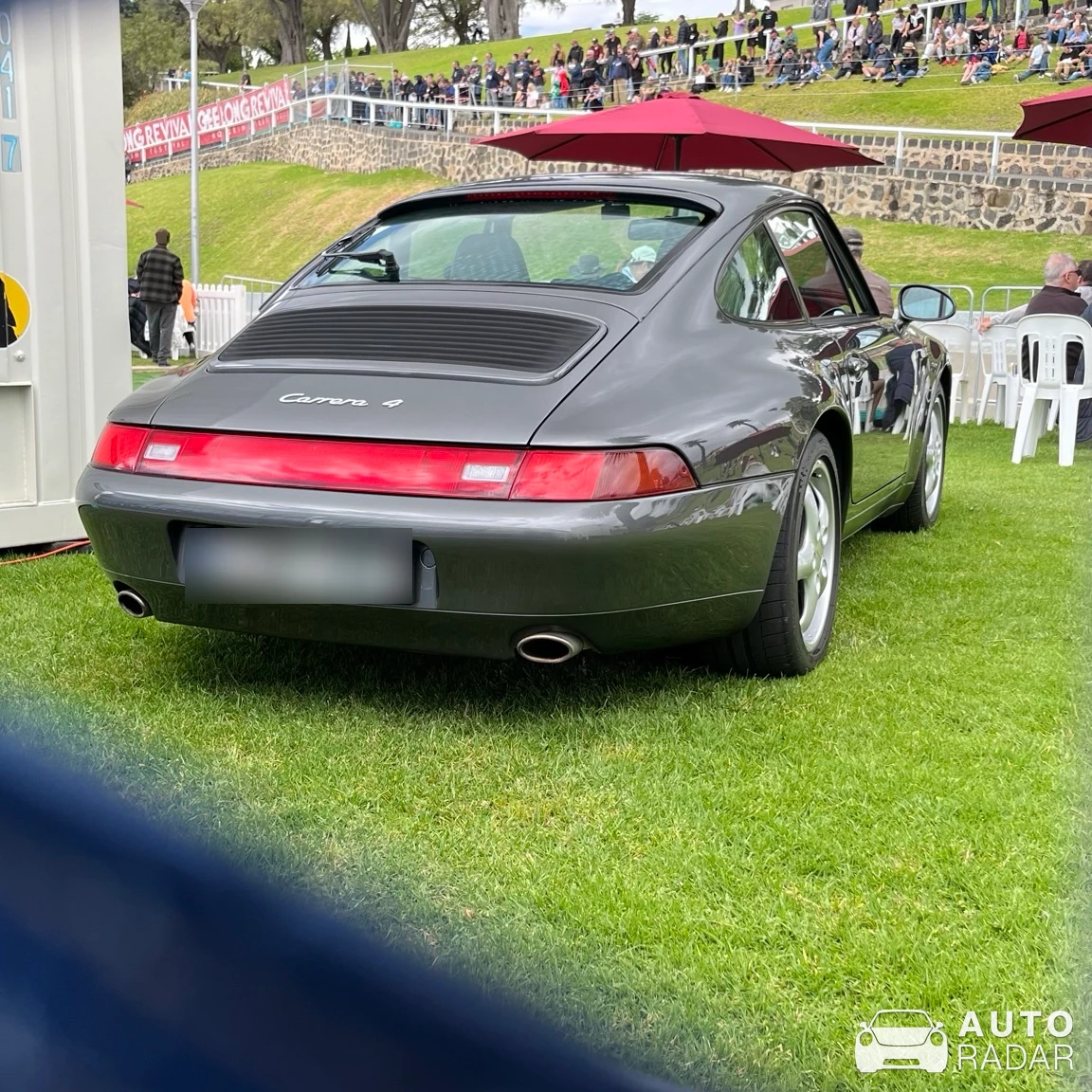 Porsche 993 Carrera 4 spotted in Geelong