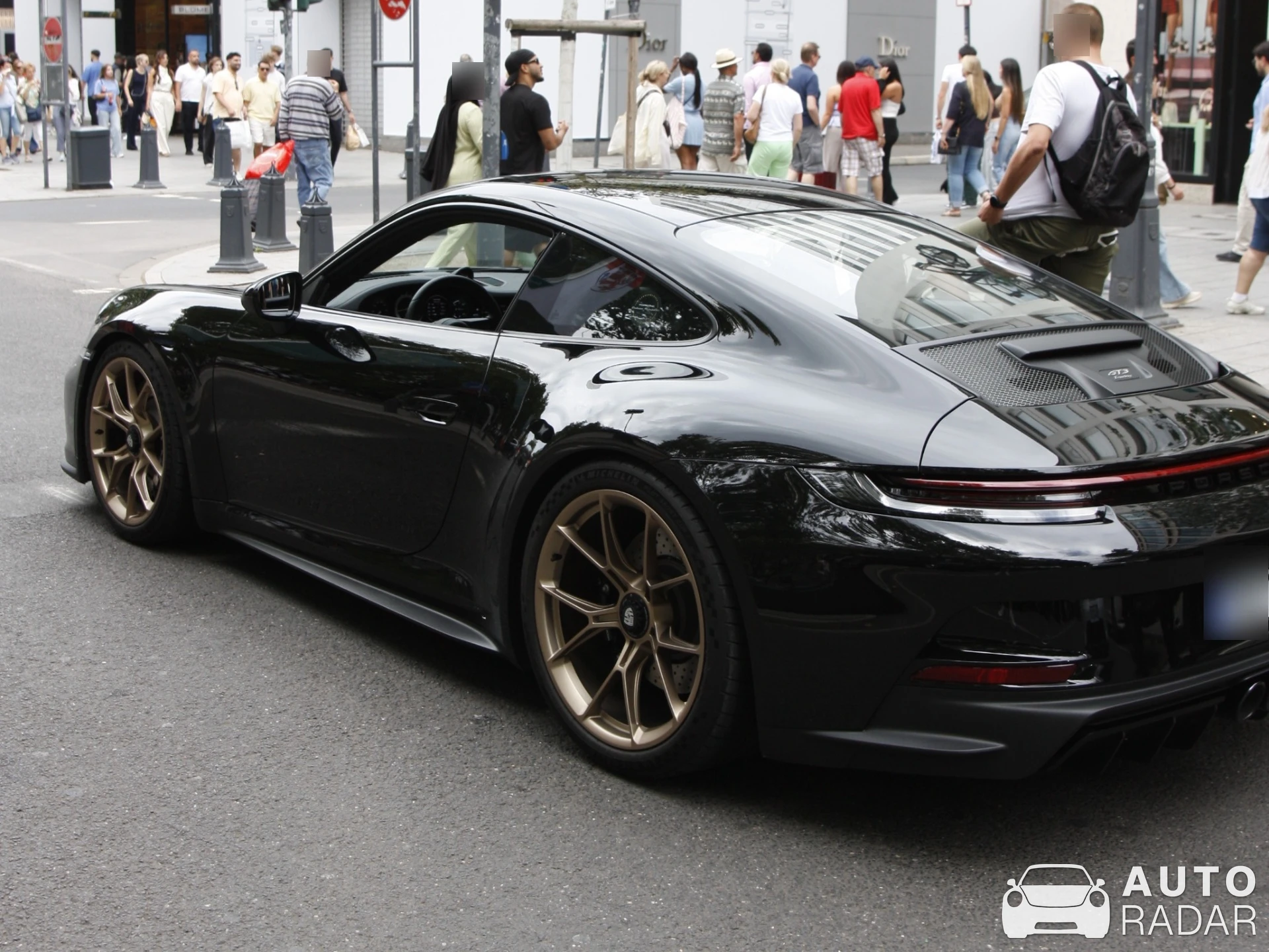 Porsche 992 GT3 Touring MR spotted in Düsseldorf