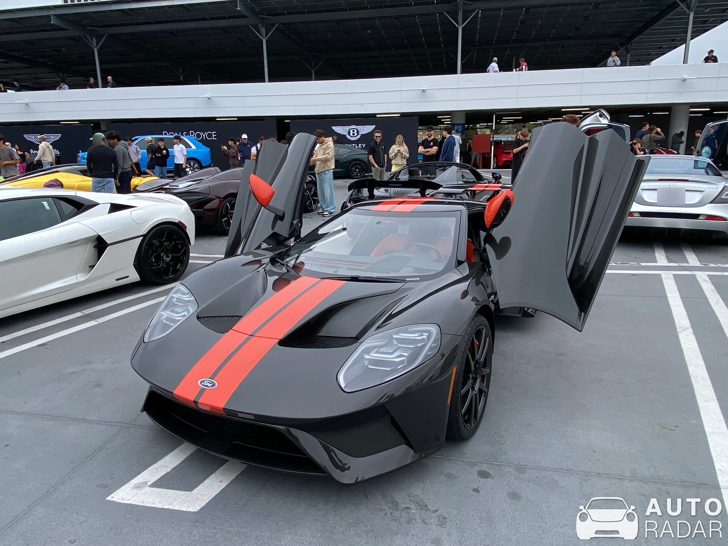 Ford GT Liquid Carbon Edition spotted in Los Angeles