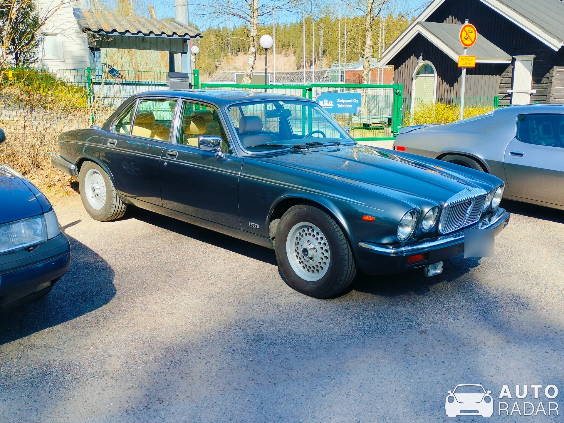 Daimler Double Six spotted in Lahti