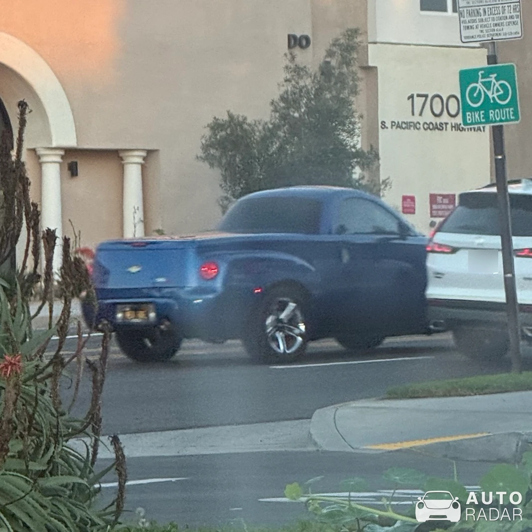 Chevrolet SSR spotted in Redondo Beach, United States