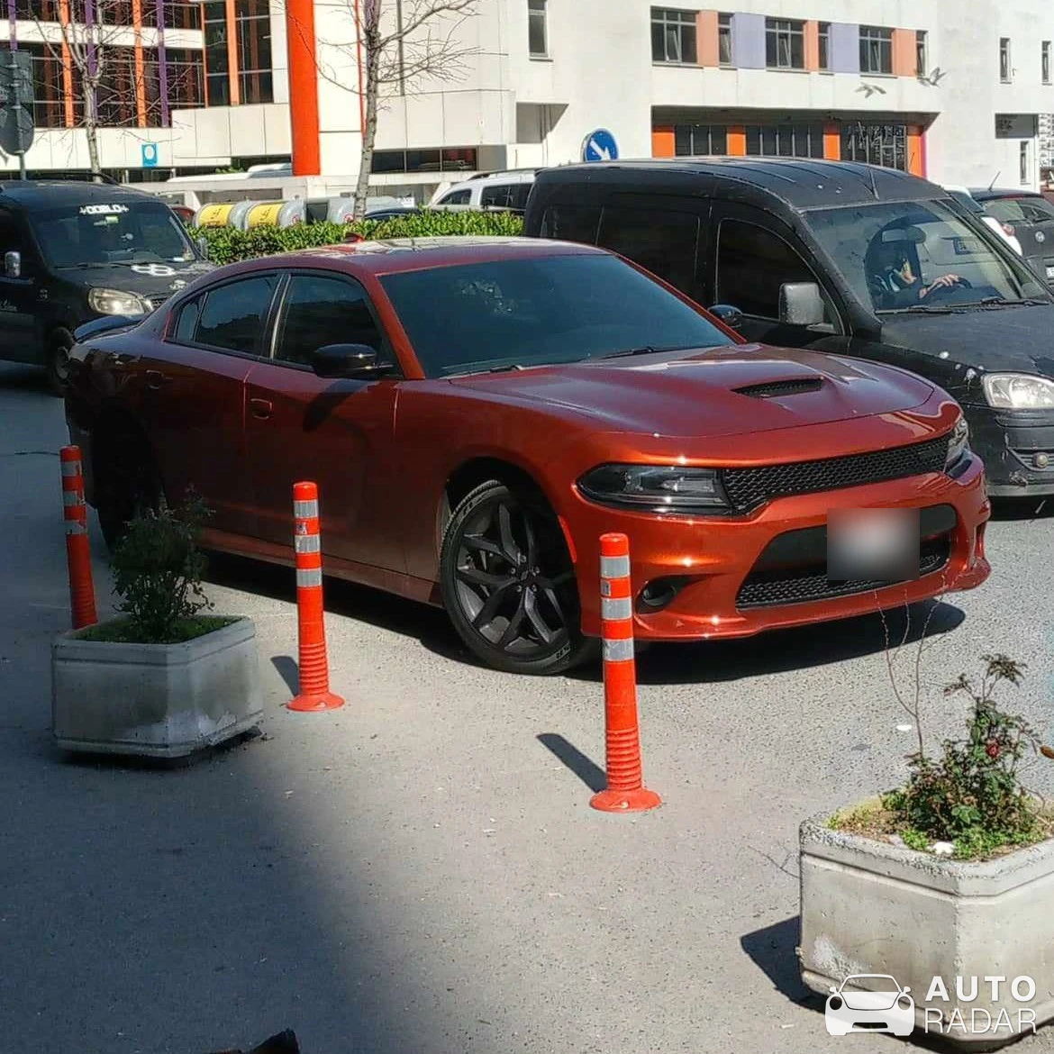 Dodge Charger SRT Hellcat spotted in Esenyurt, Türkiye