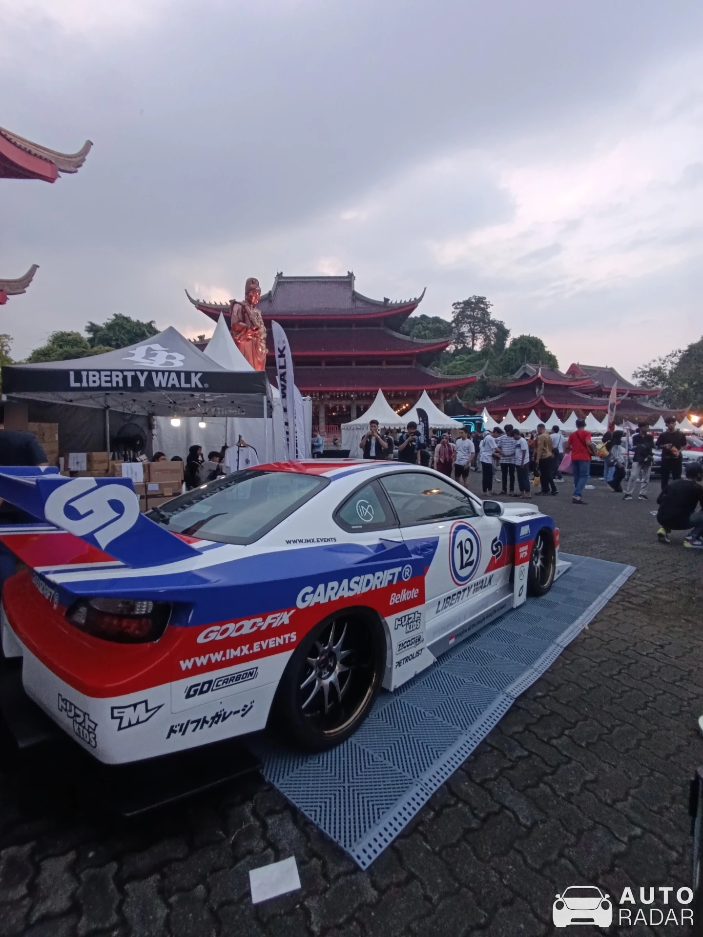 Nissan Silvia S15 LBWK spotted in Semarang