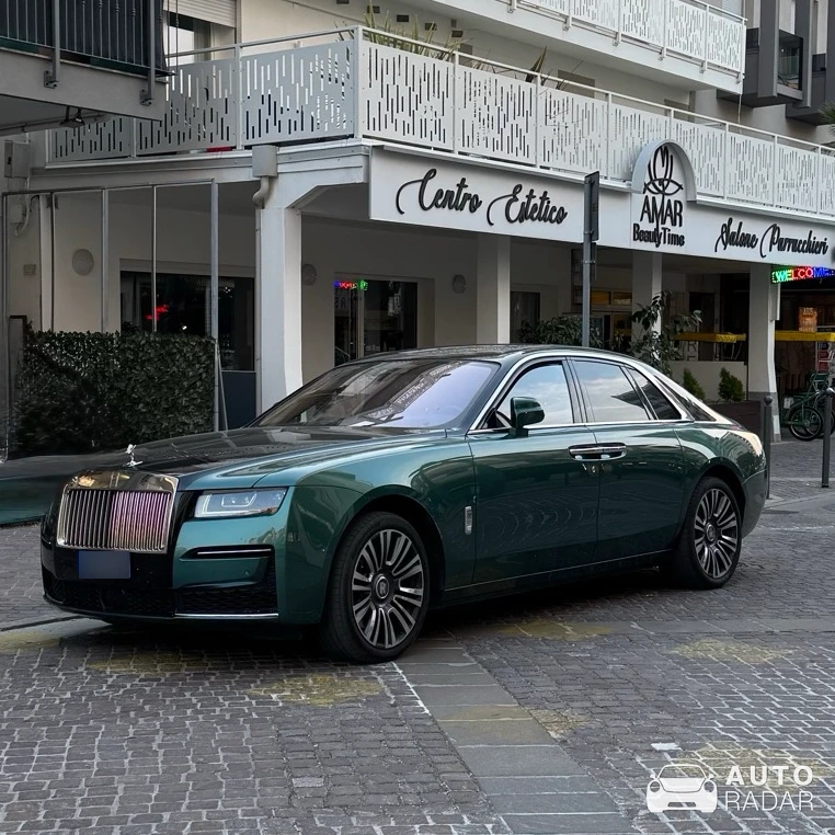 Rolls-Royce Ghost EWB spotted in Lido di Jesolo