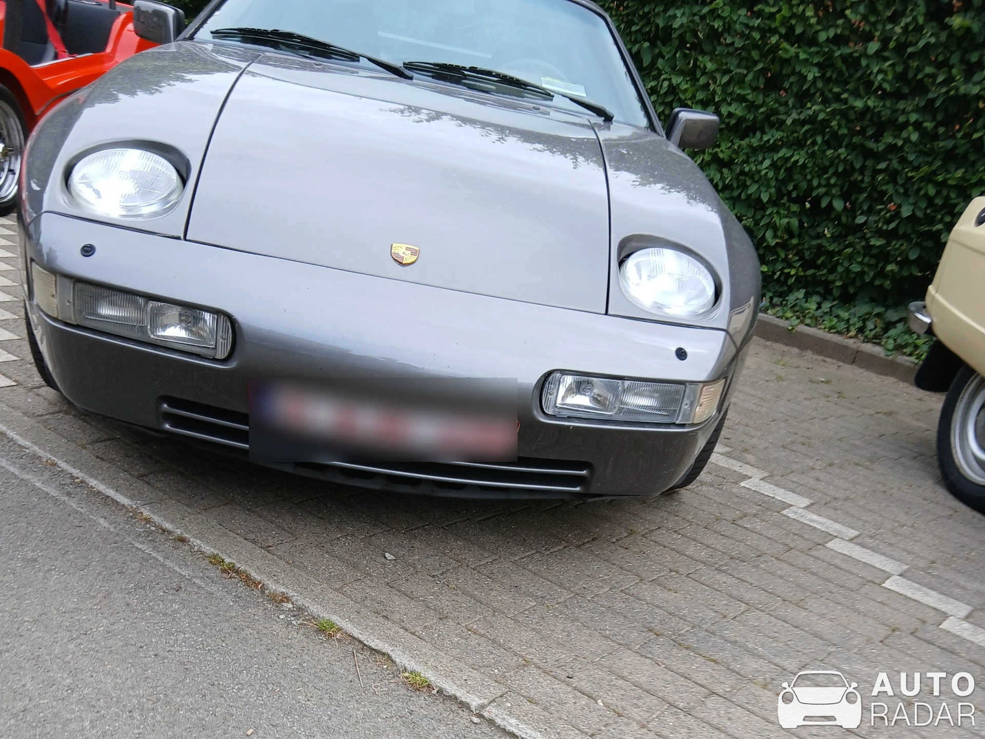 Porsche 928 GT spotted in Ledegem