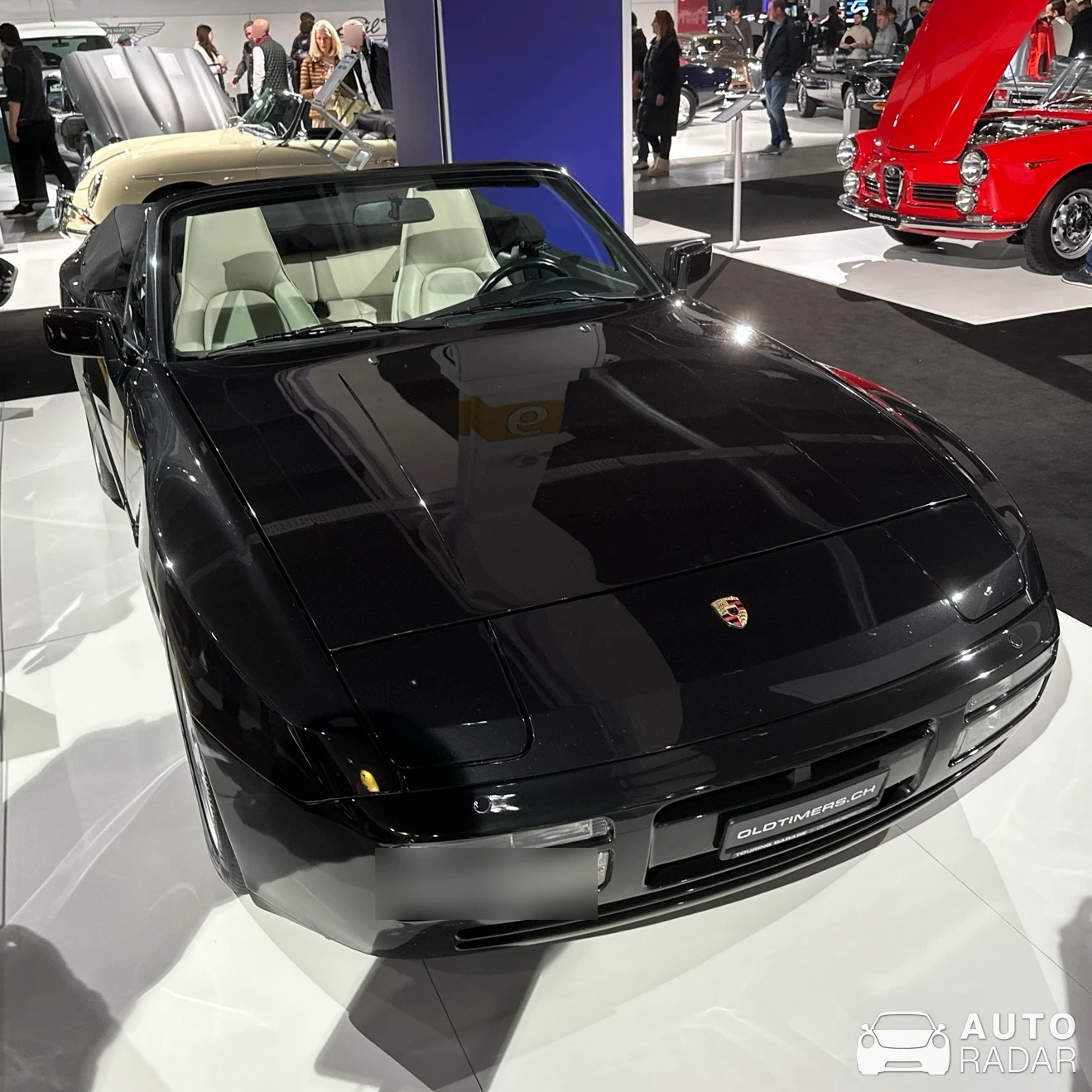 Porsche 944 Cabriolet spotted in Zürich