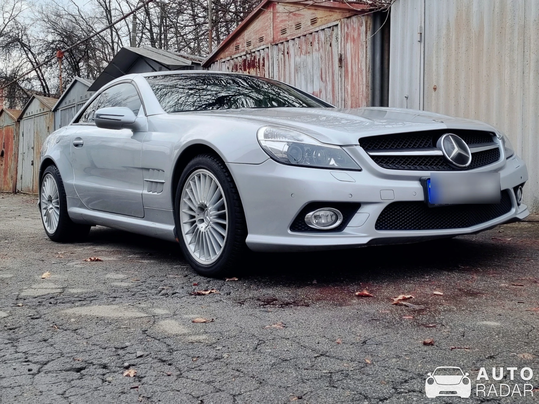 Mercedes-Benz SL-Klasse R231 2015 spotted in Kyiv, Ukraine
