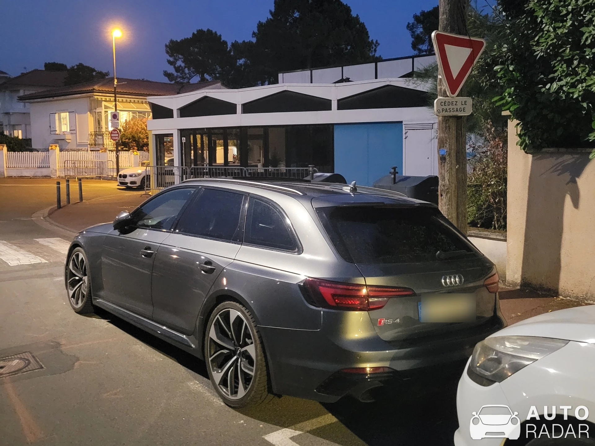 Audi RS4 Avant B9 spotted in Royan